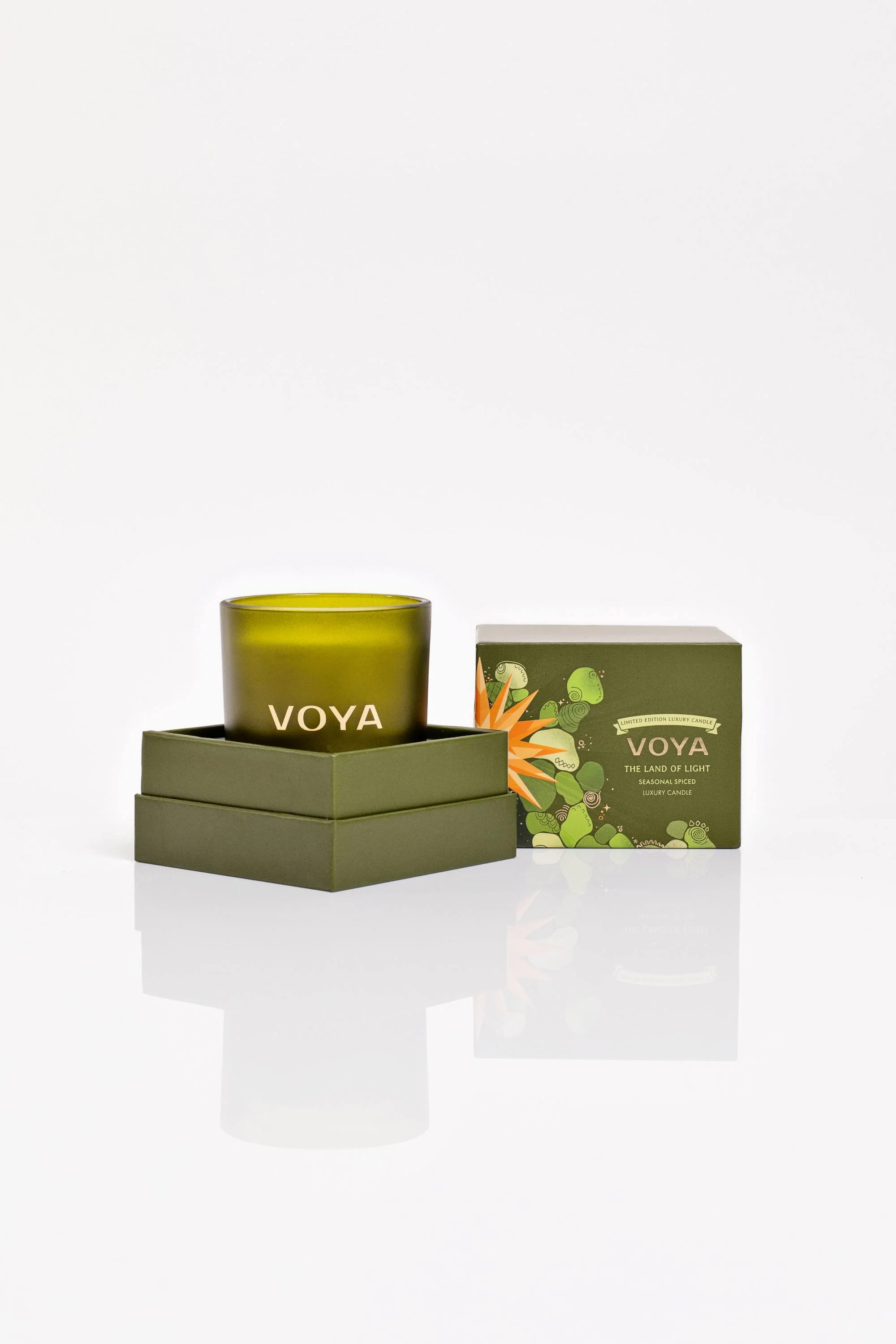 The Land of Light | Seasonal Spiced Scented Candle - Image 4