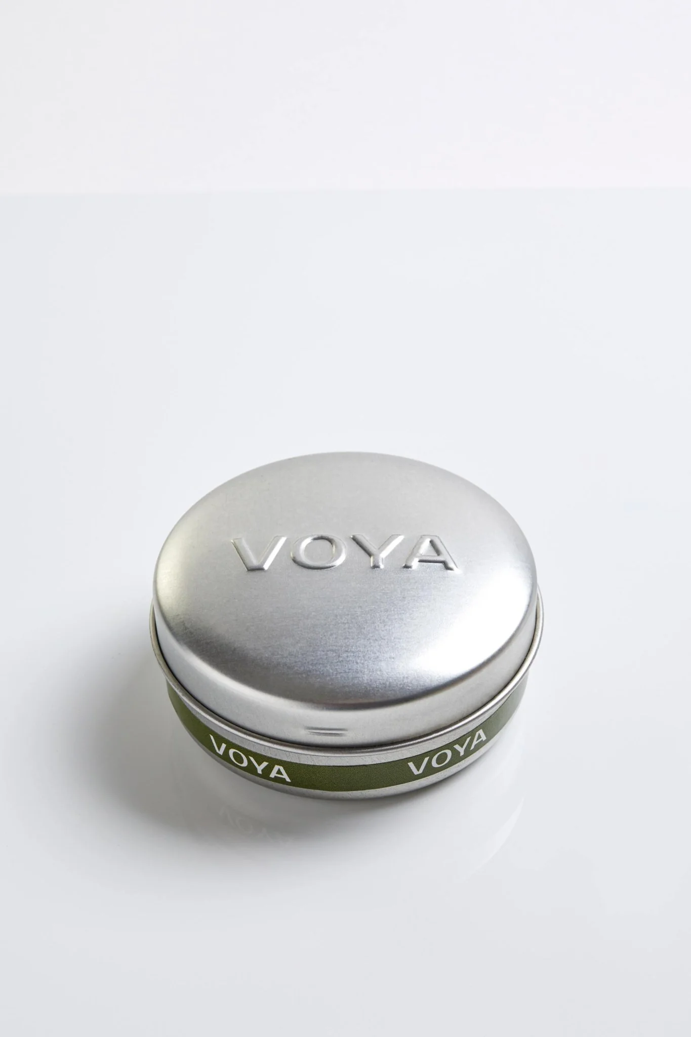 African Lime & Clove Mini Scented Candle - Image 3