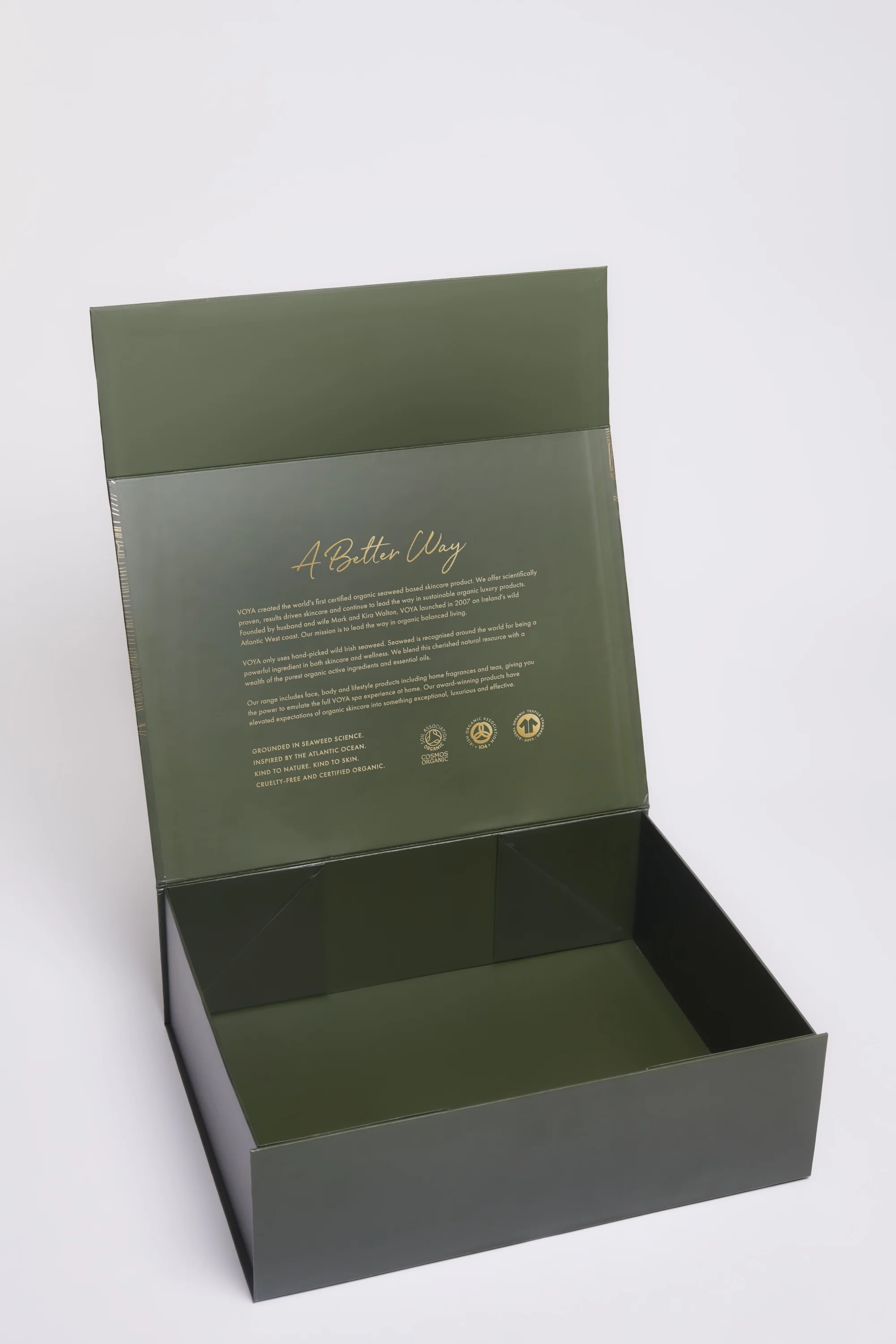 VOYA Signature Gift Box - Image 2
